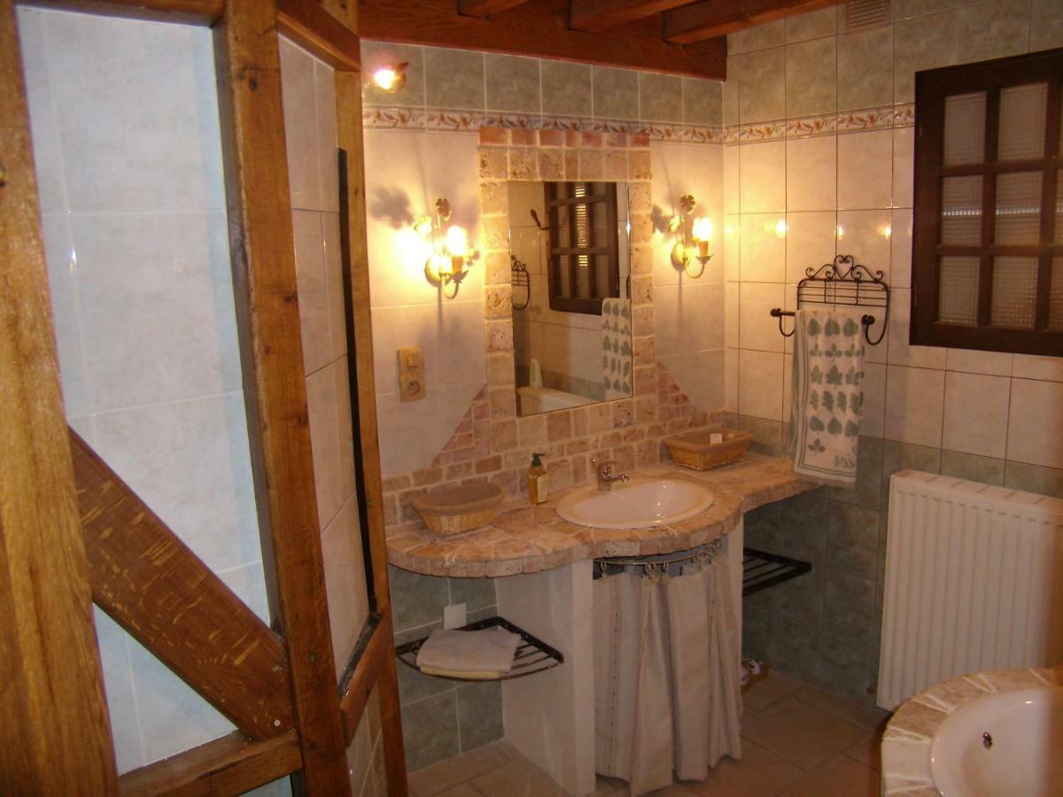 La Chaumiere De *